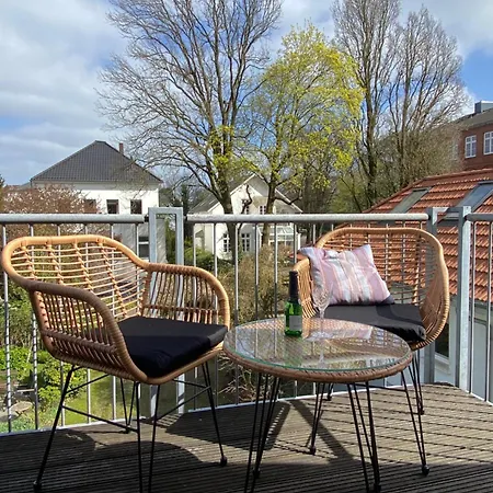 Ruhige In Zentral Gelegener Gruenderzeitvilla * Oldenburg
