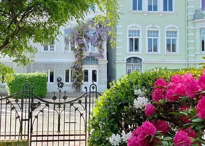 Appartement Ruhige In Zentral Gelegener Gruenderzeitvilla *
